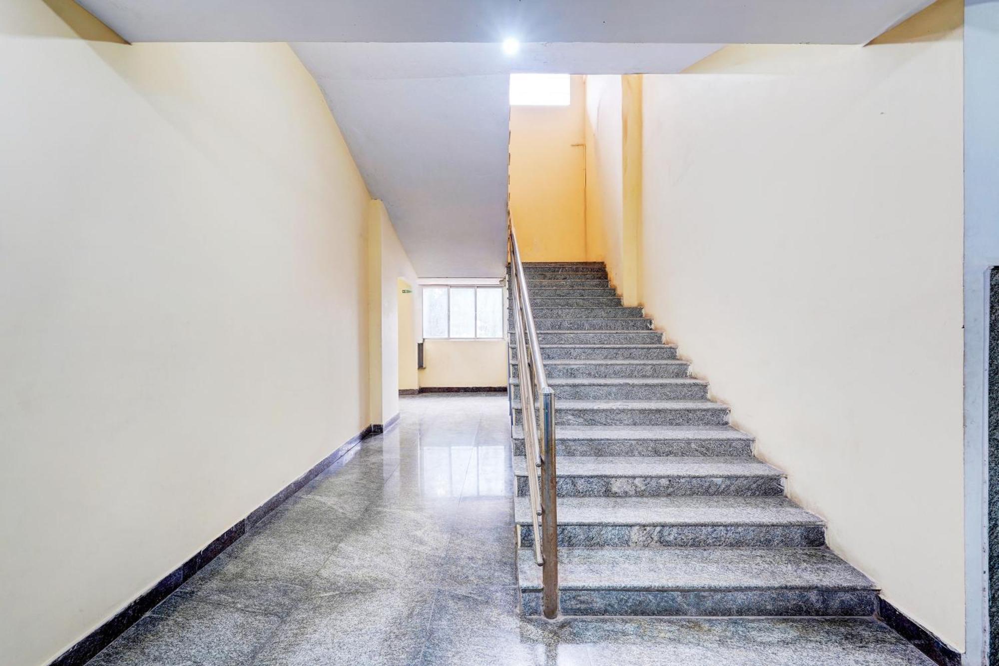 Hotel O Ambur Extérieur photo