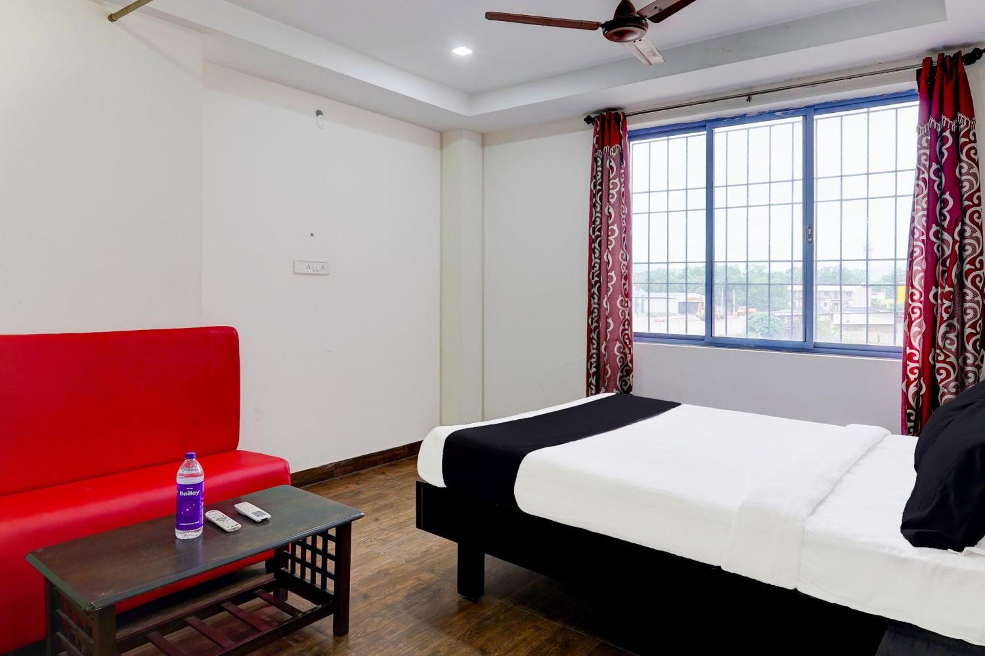 Hotel O Ambur Extérieur photo